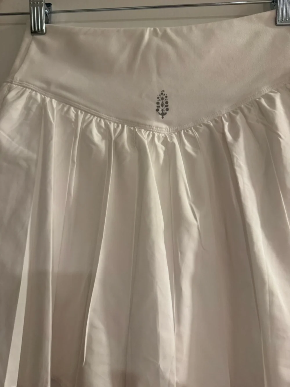 FP Movement NWOT Swing of Things Pleated Skort-size XSmall - Picture 6 of 8
